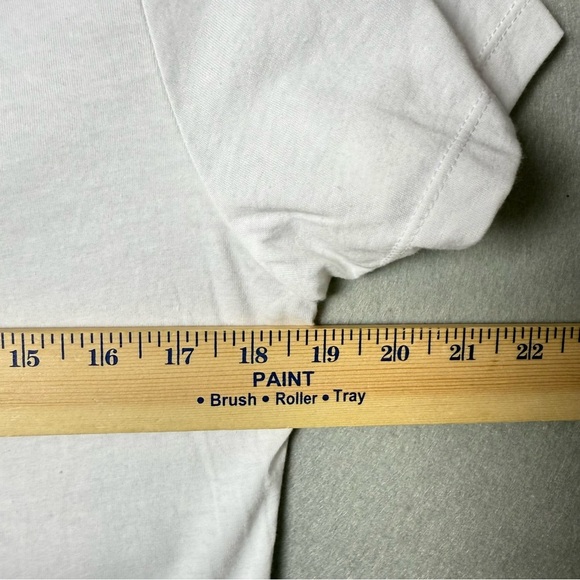 Indianapolis Motor Speedway White Short Sleeve Scoop Neck Graphic Tee size XL - Picture 8 of 8